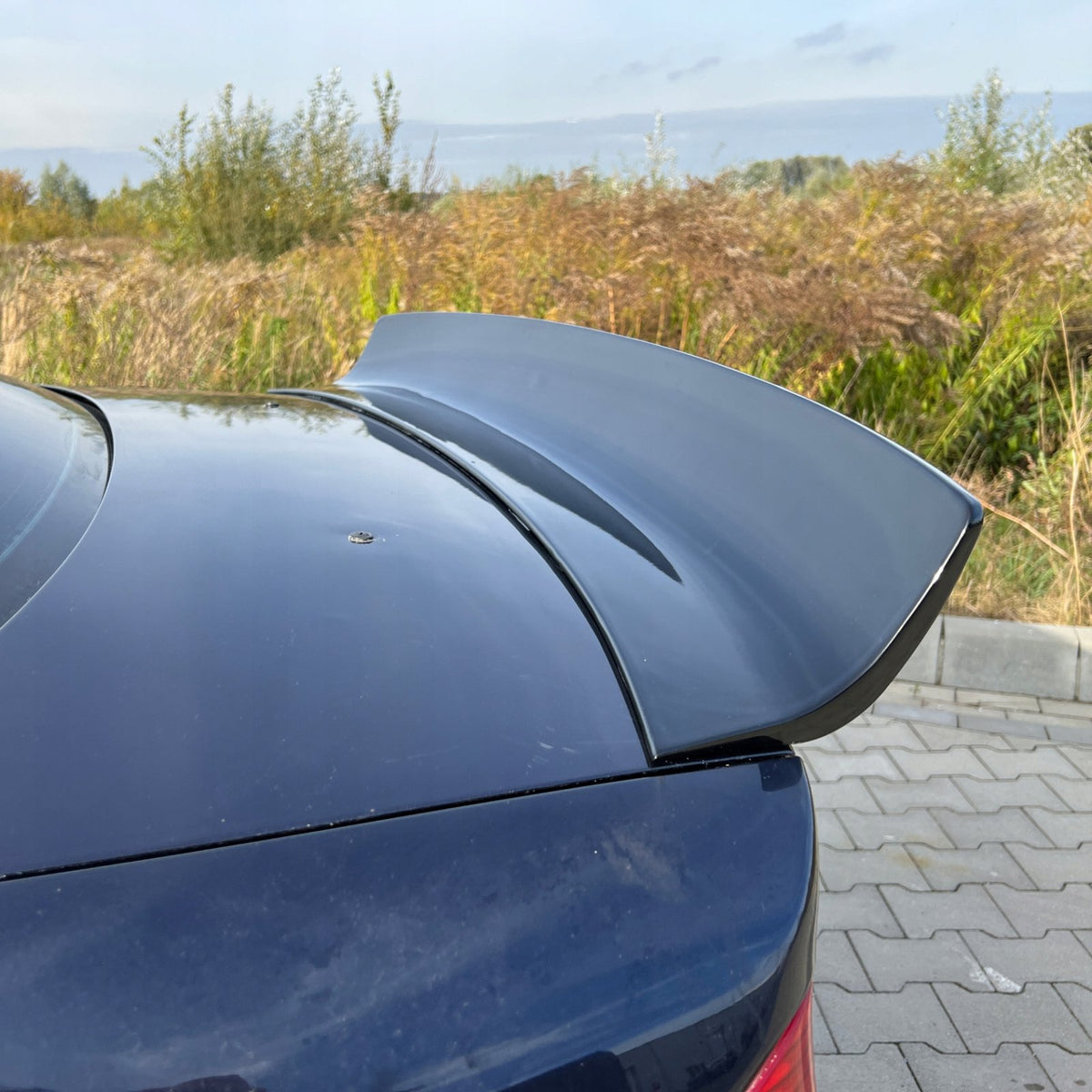 Spoiler Lotka Klapy BMW 3 E46 Sedan Ducktail Style Czarny Połysk (1997-2005)