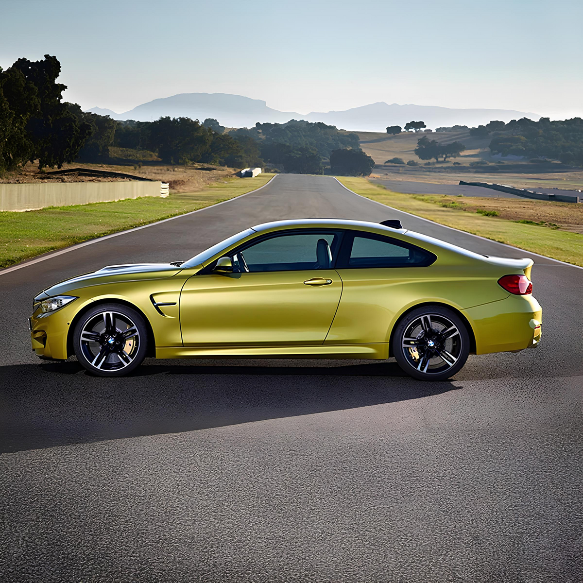 Błotniki Lewy + Prawy BMW F32 / F33 / F36 w stylu M4 – Komplet NOWY