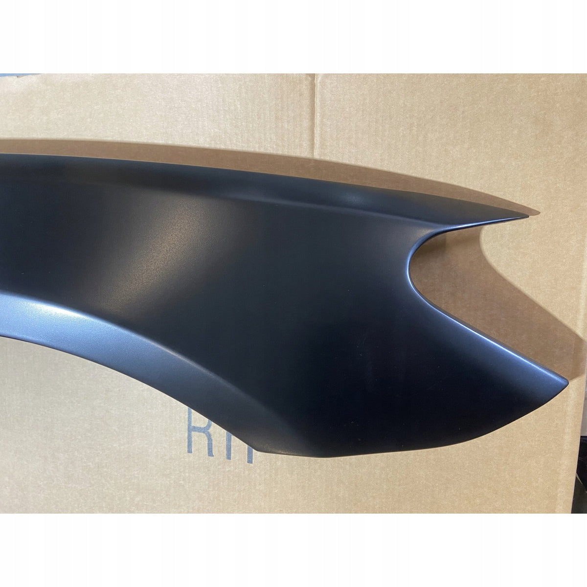 Błotnik Prawy Przedni Aluminiowy do BMW F01/F02/F04