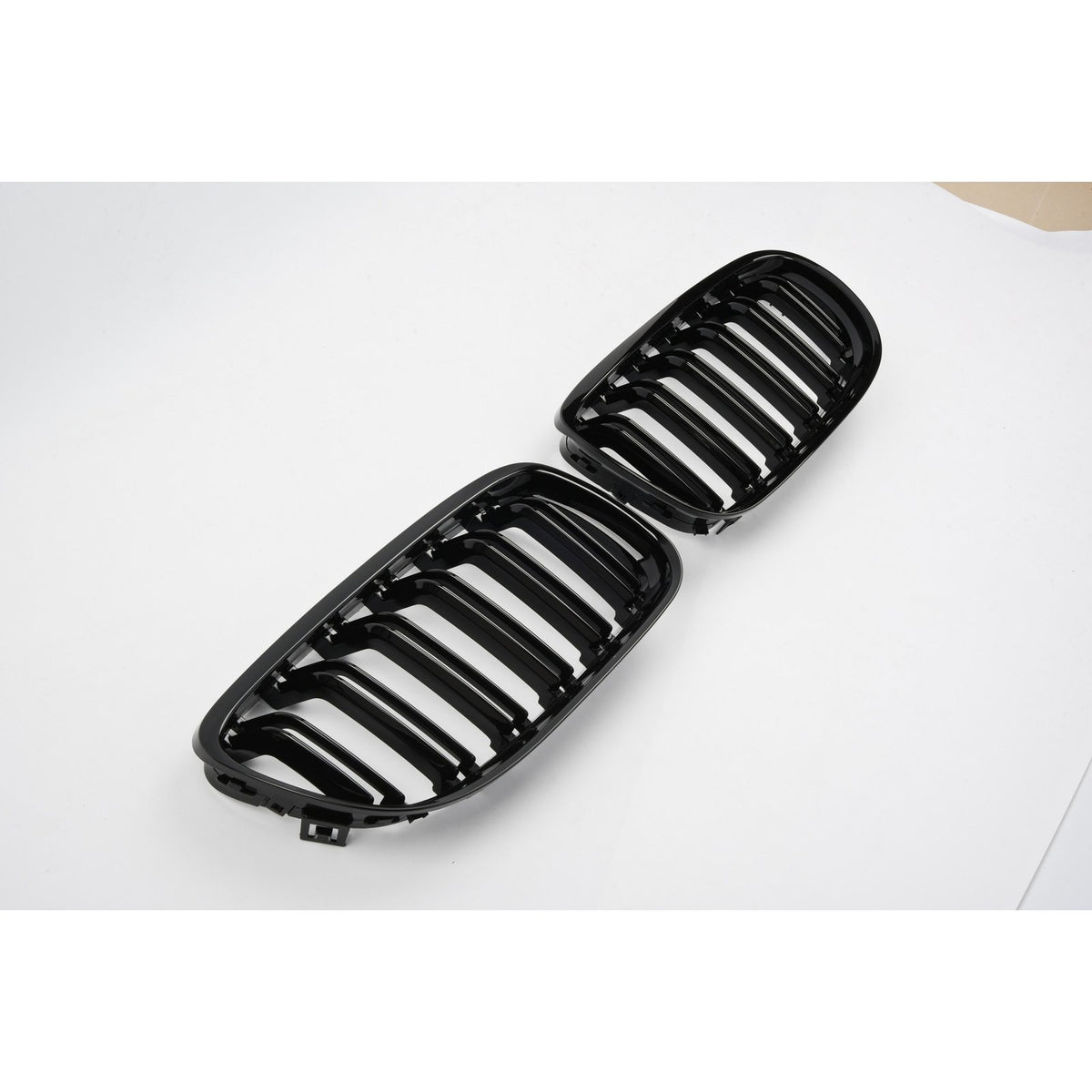 Atrapa Nerki Grill BMW 3 E90 E91 (2008-2012) LCI M-STYLE Czarny Połysk