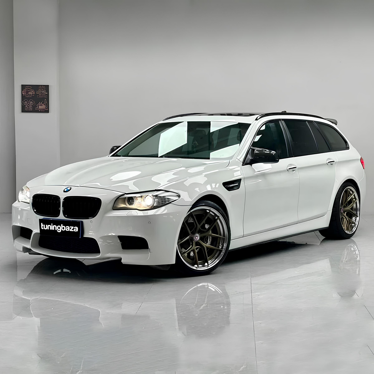 Zderzak Przedni BMW F10 (2010-2017) – M5 Look z PDC i SRA, bez Świateł Przeciwmgielnych