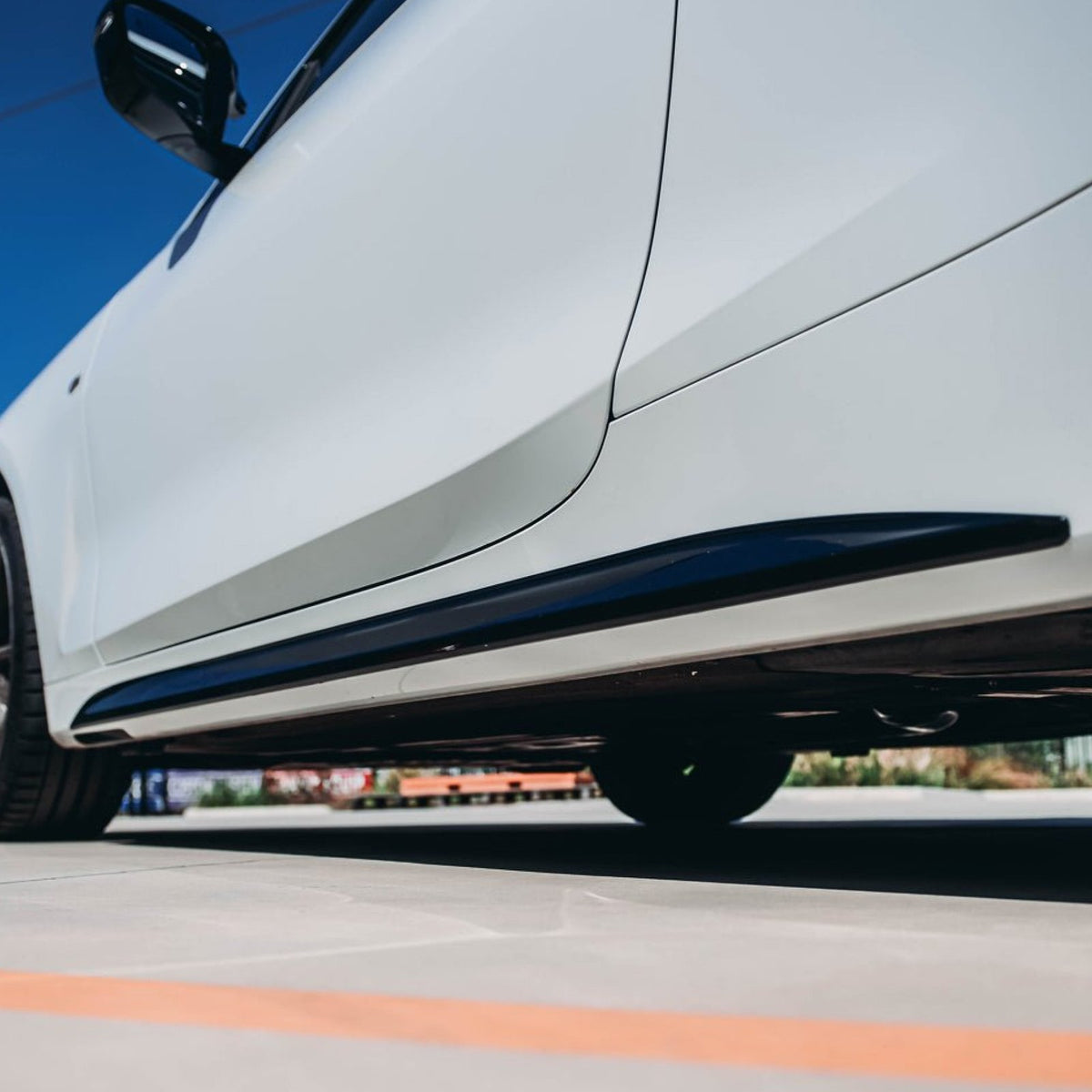 Listwy Progowe BMW G22 – MP (M Performance) Styl, Czarny Połysk