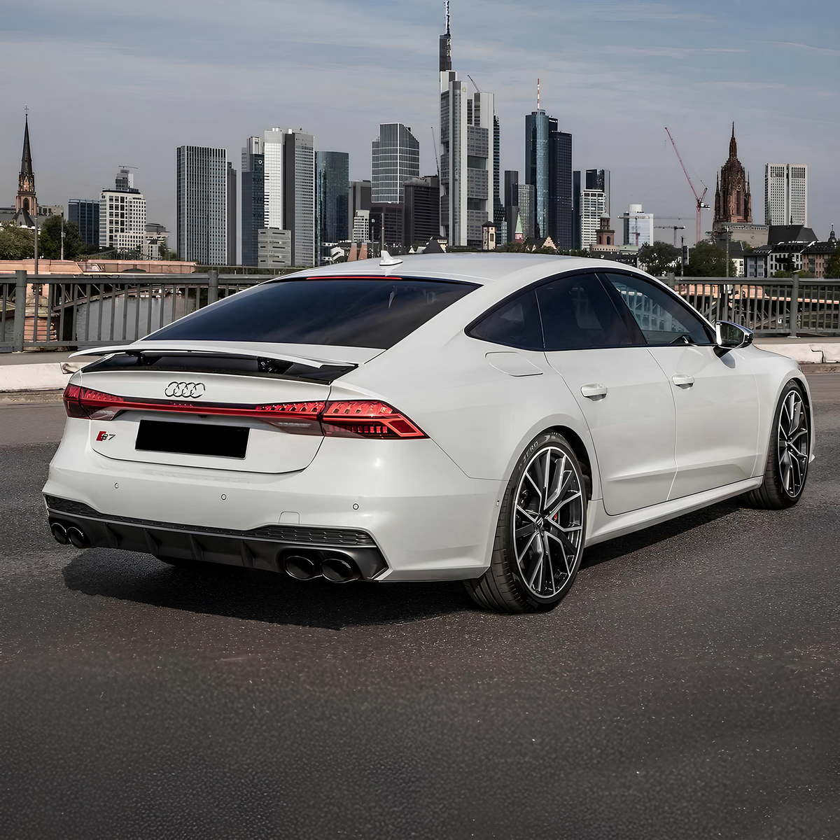 Dyfuzor Tylny Audi A7 C8 S7 Look z Plastikowymi Końcówkami Wydechu 2019+