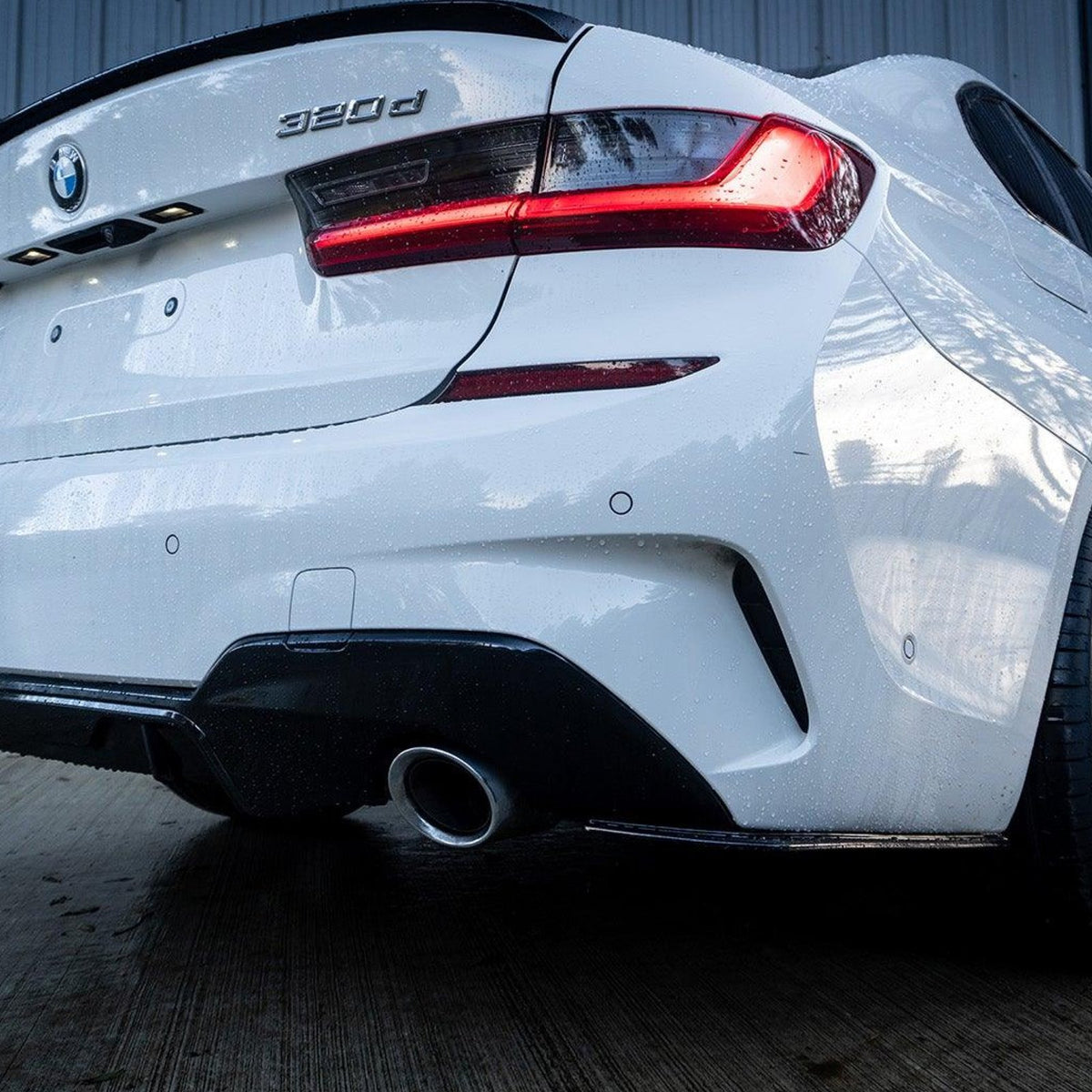 Boczne Bumerangi Zderzaka Tylnego BMW 3 Series G20/G28 (2019-2022) – Czarny Połysk