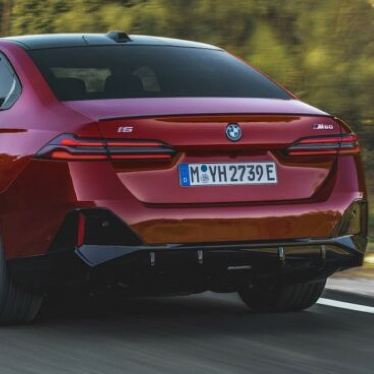 Body Kit BMW Serii 5 G60 M-Tech (2023+) – Zderzak Przód + Tył + Progi + Dyfuzor