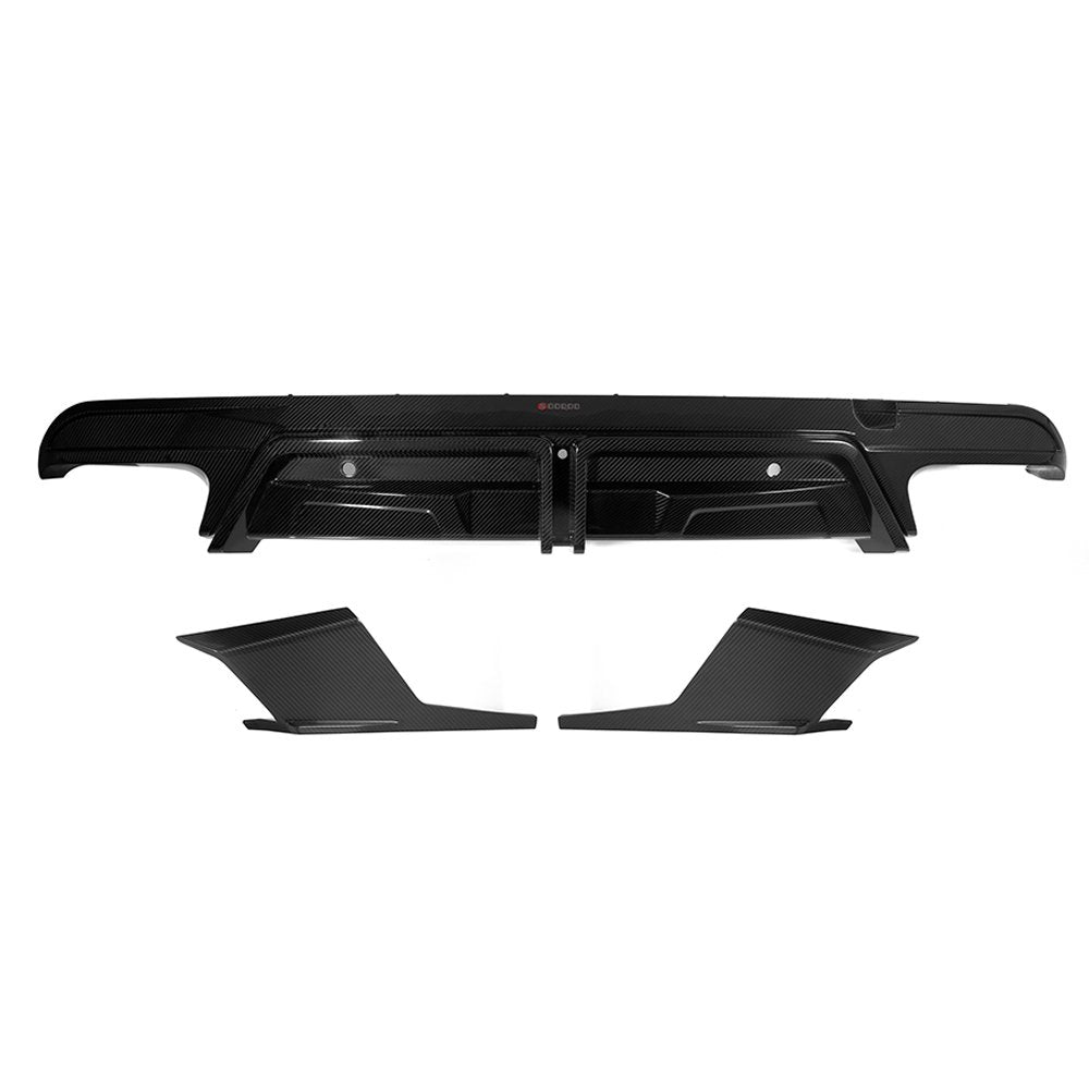 Dyfuzor Tylny BMW X5M F95 LCI – Styl SQ, Włókno Węglowe Dry Carbon SOOQOO z Wbudowanym Światłem Hamowania LED