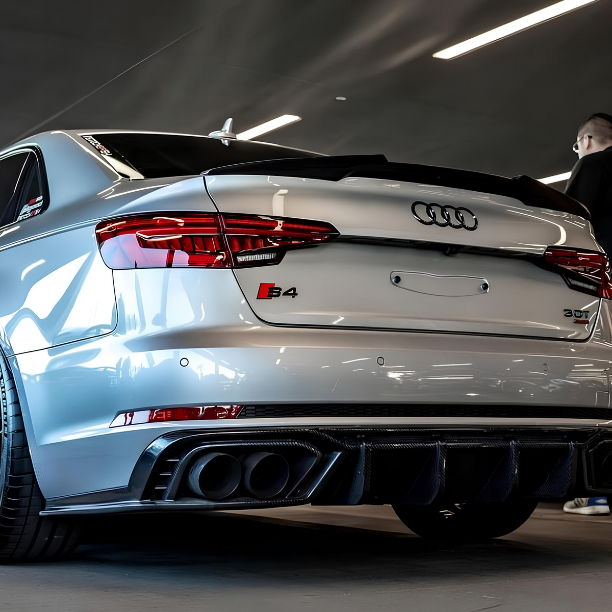 Spoiler Lotka Klapy Audi A4 / S4 B9 (2016-2025) M4-Style Czarny Połysk