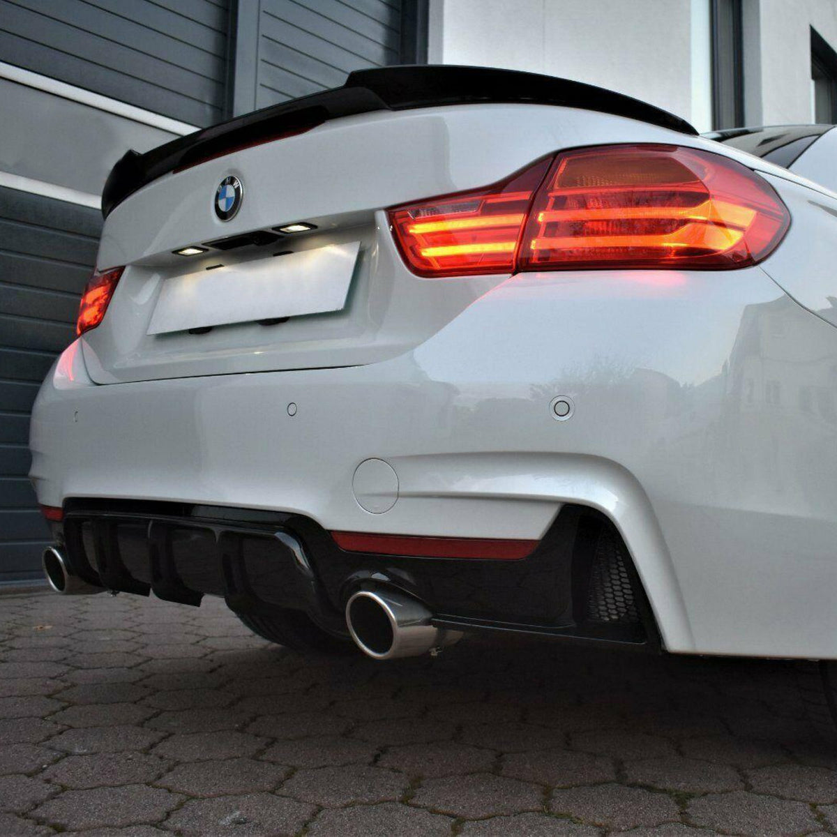 Spoiler Lotka Klapy BMW F33 / F83 M4 (2013-2020) M4-Style Czarny Połysk