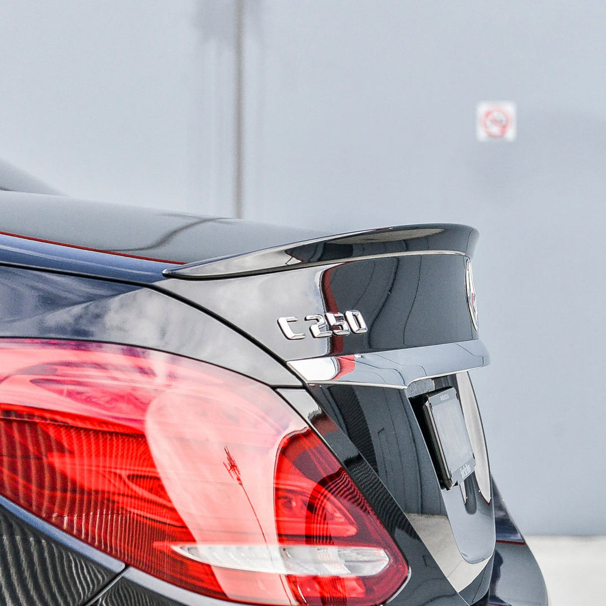 Spoiler Lotka Klapy Mercedes C-Klasa W205 Sedan (2014–2021) AMG-Style Czarny Połysk