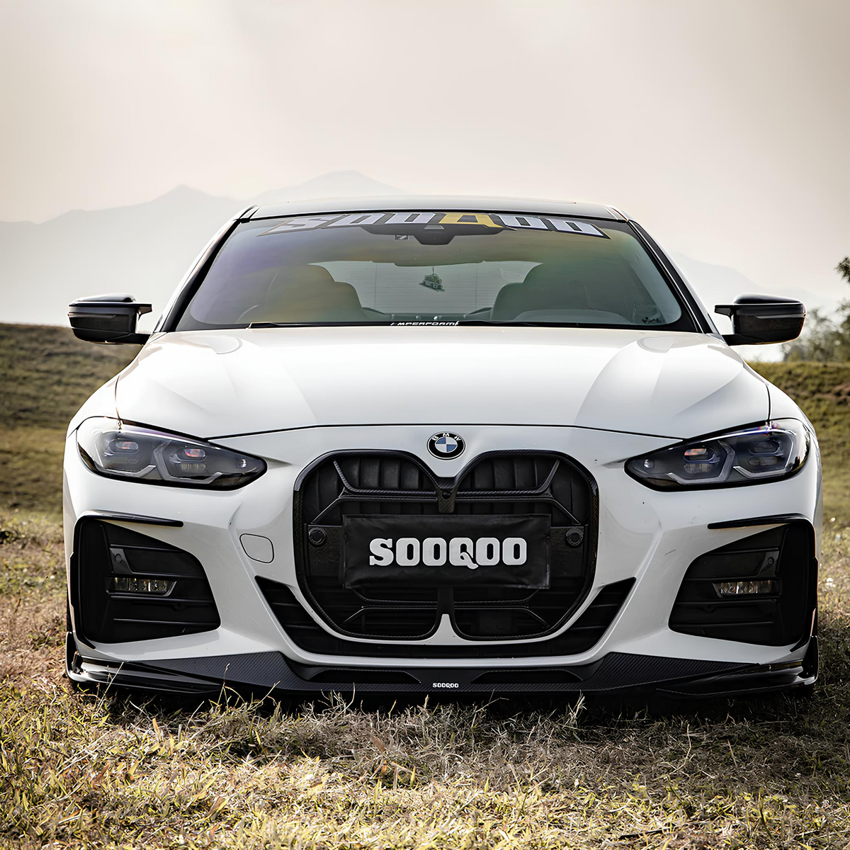 Karbonowe Wloty Powietrza Przedniego Zderzaka do BMW 4 G22/G23 (2020+) SOOQOO Styl