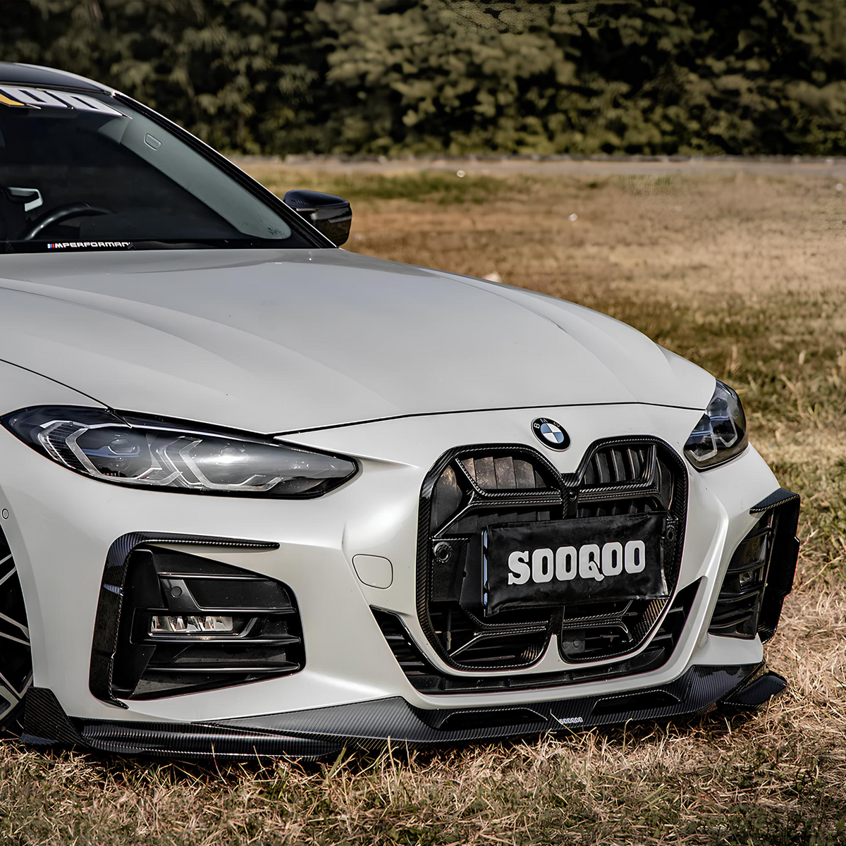 Karbonowe Wloty Powietrza Przedniego Zderzaka do BMW 4 G22/G23 (2020+) SOOQOO Styl