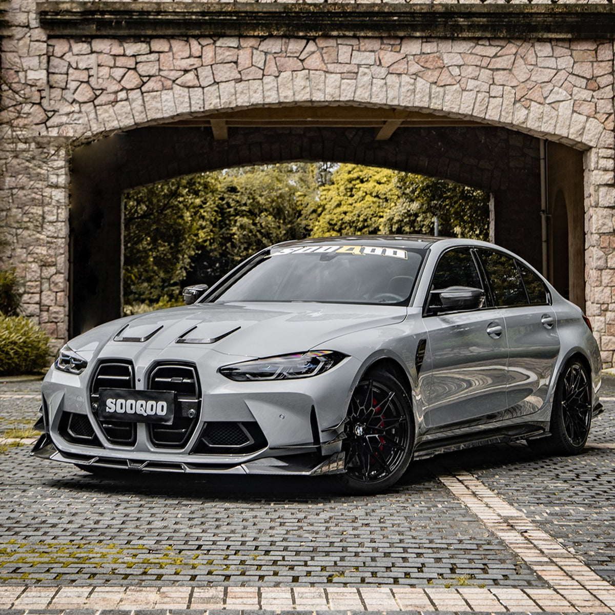 Karbonowe dokładki listwy pod progi do BMW M3 G80/G81 w stylu SOOQOO