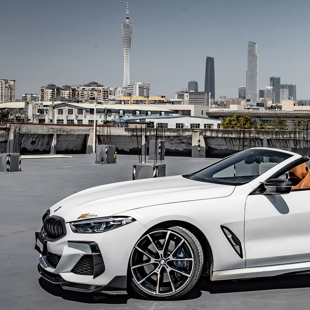 Karbonowy Splitter Przód do BMW Serii 8 G14 / G15 / G16 w stylu SQ