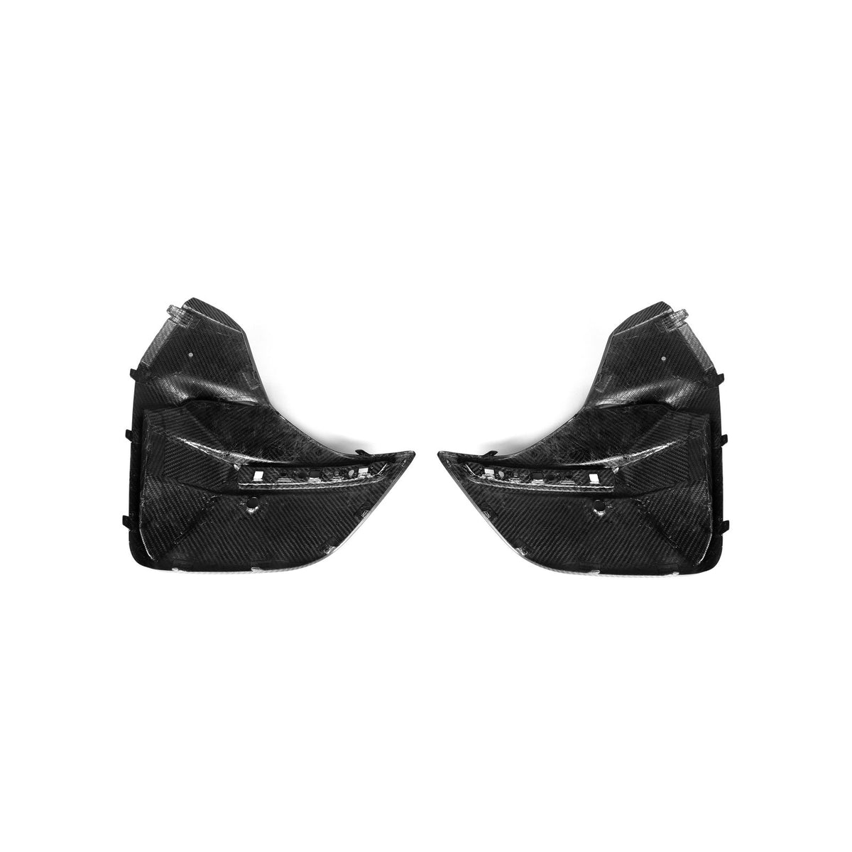 Karbonowe Dekory Tylnego Zderzaka przy Odblaskach BMW G26 SOOQOO Style (Dry-Carbon)