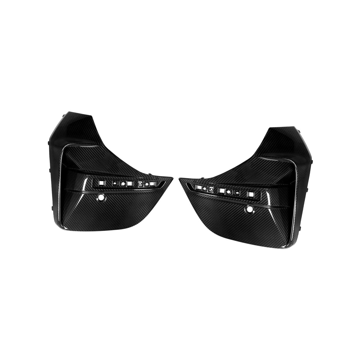 Karbonowe Dekory Tylnego Zderzaka przy Odblaskach BMW G26 SOOQOO Style (Dry-Carbon)