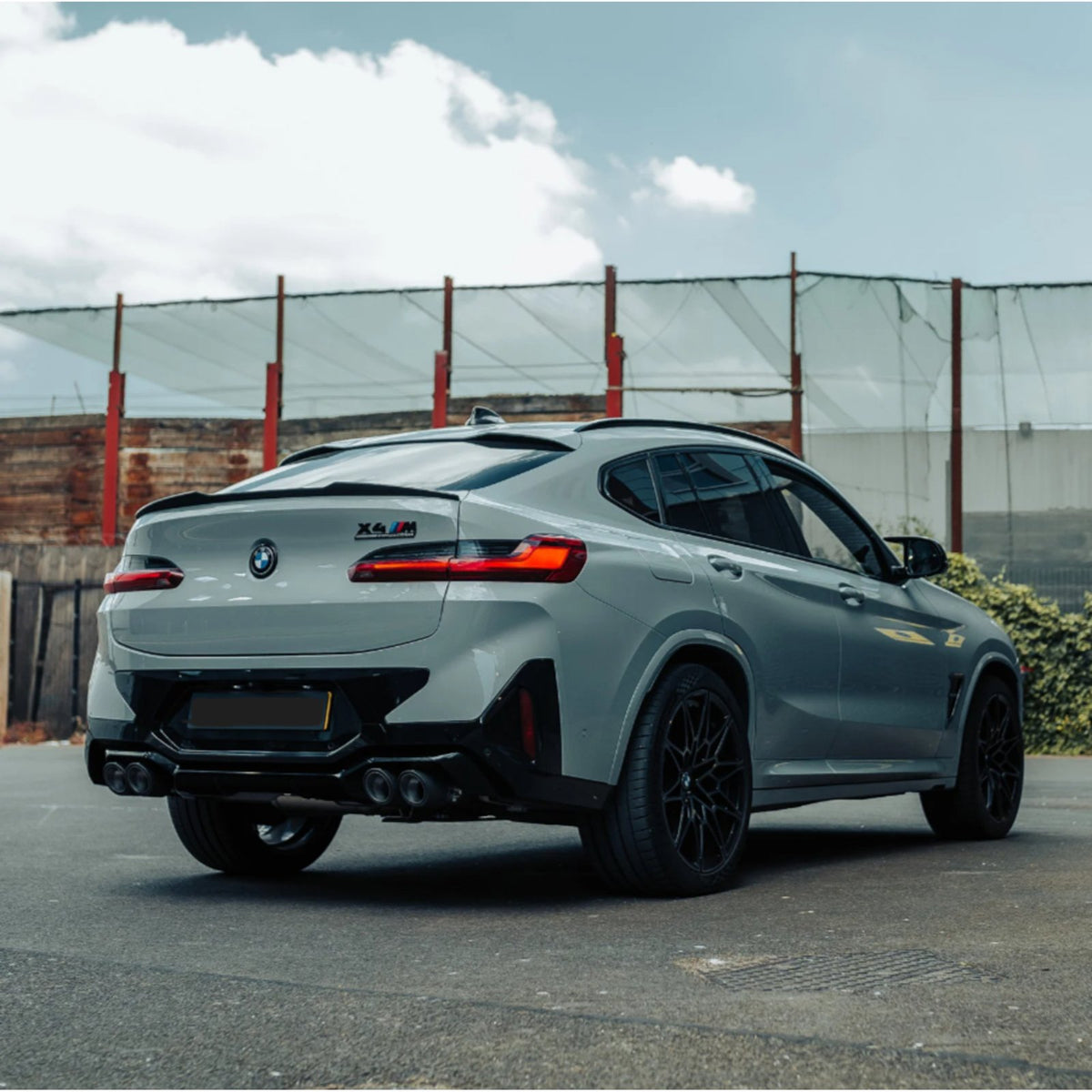 Karbonowy spoiler na klapę bagażnika BMW X4 G02 / X4M F98 M Style 2018+