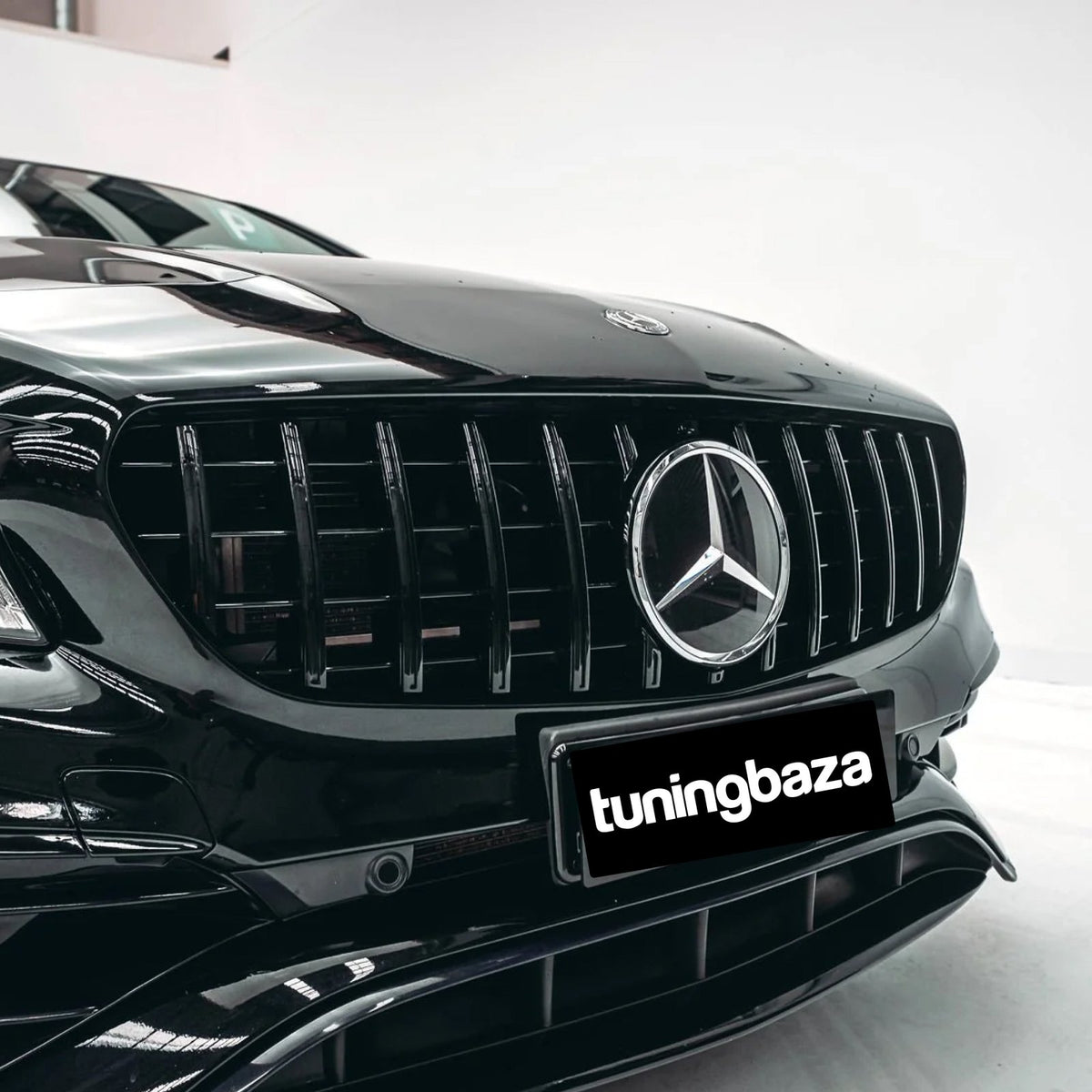 Grill Atrapa Mercedes CLA C117 X117 GT Style Czarny 13-19