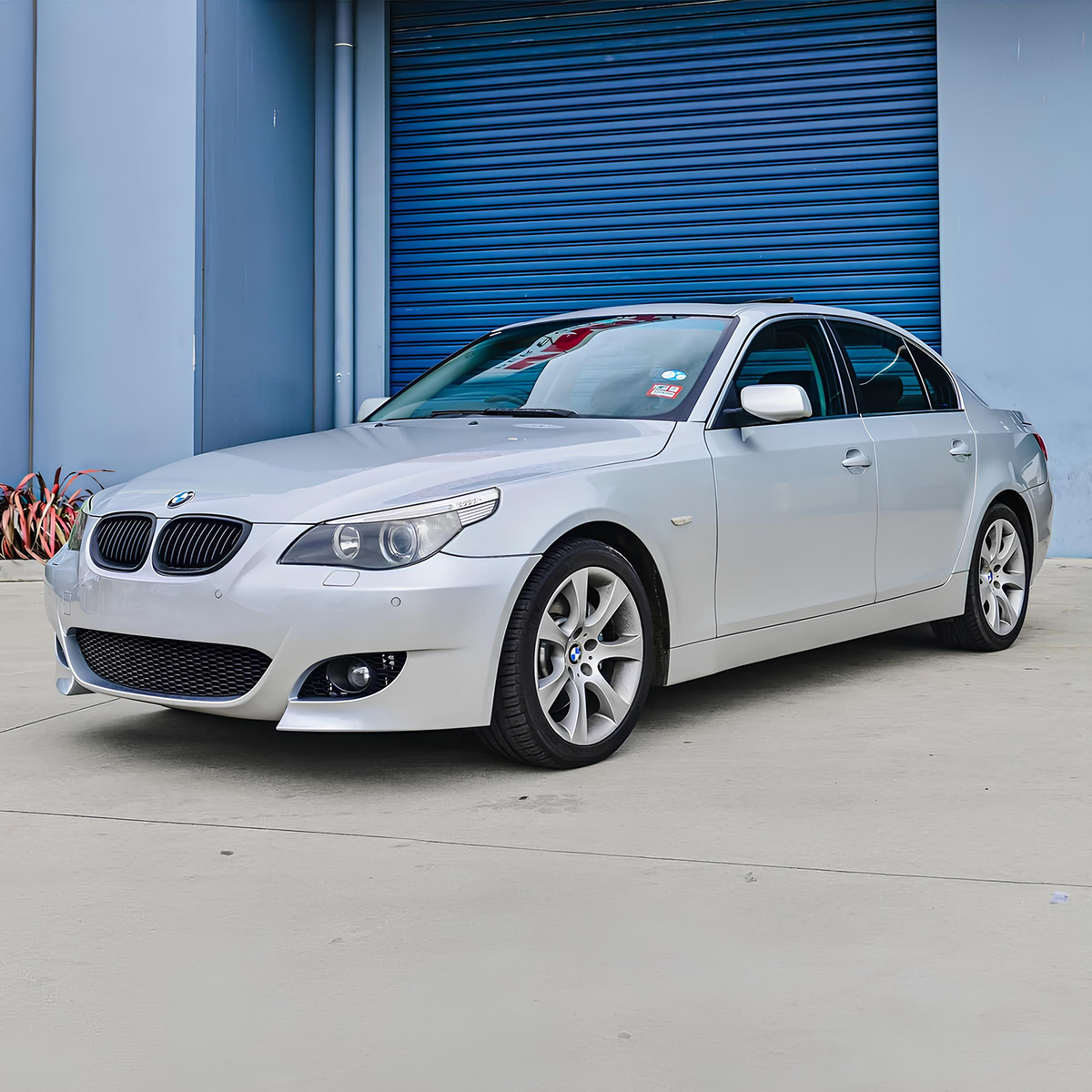 Zderzak Przedni BMW E60 E61 2003-2007 PDC 24mm M5 Style