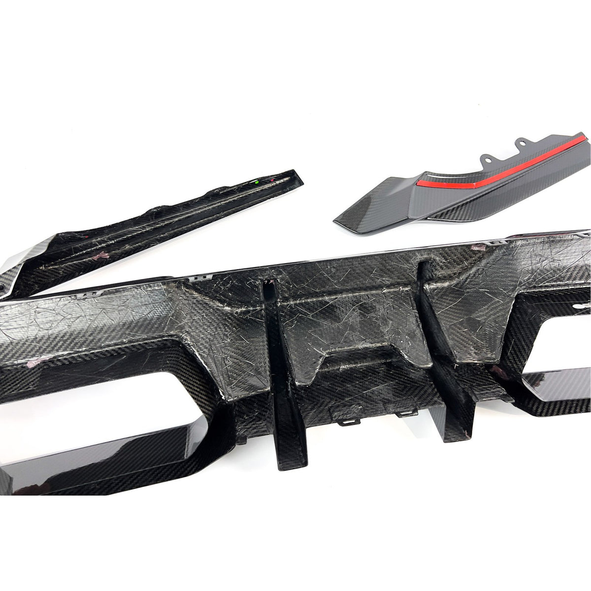 Karbonowy Dyfuzor Spoiler Tył BMW G87 SQ (SOOQOO) Style