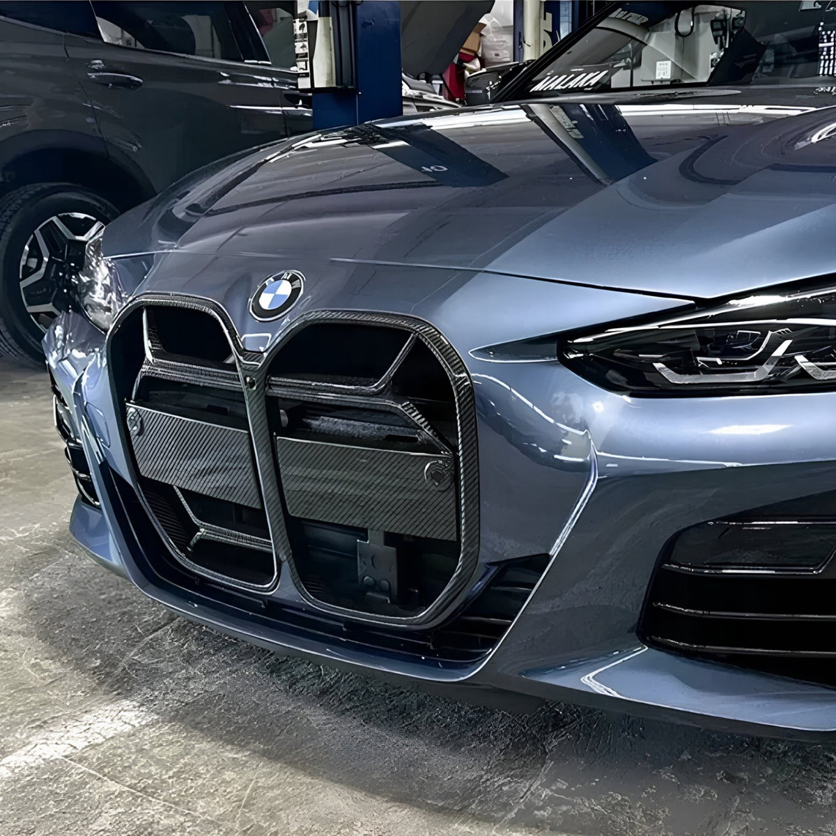 Karbonowa Atrapa Nerki Grill BMW G22 G23 (2 DRZWI) CSL Style Z Radarem