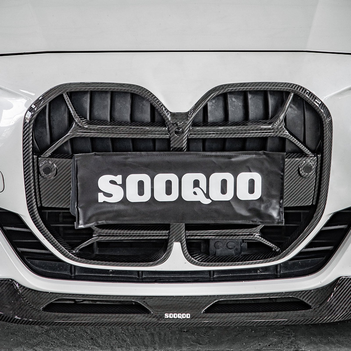 Dokładka Spoiler Splitter Pzód BMW G22 Karbonowa SOOQOO