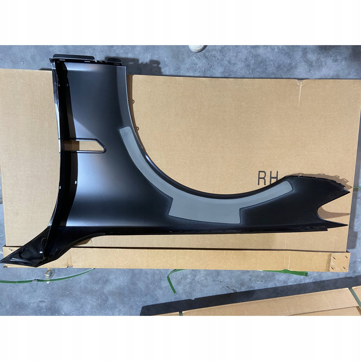 Błotnik Prawy Przedni Aluminiowy do BMW F01/F02/F04
