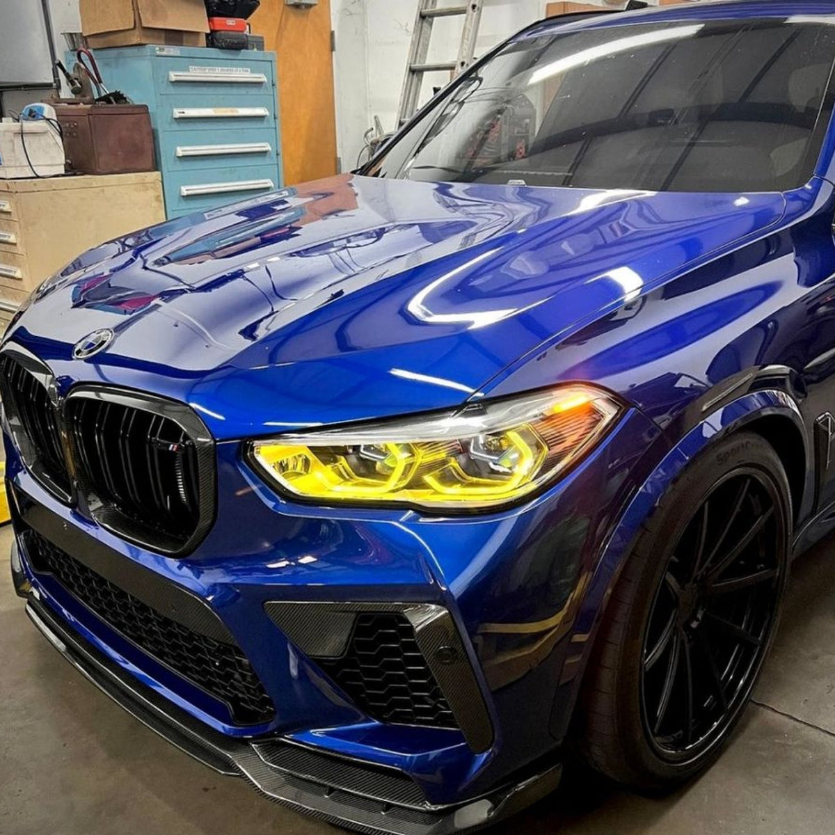 Moduł YELLOW DRL do BMW G05/G06 2019-2022 LED zmiana koloru na żółty USA