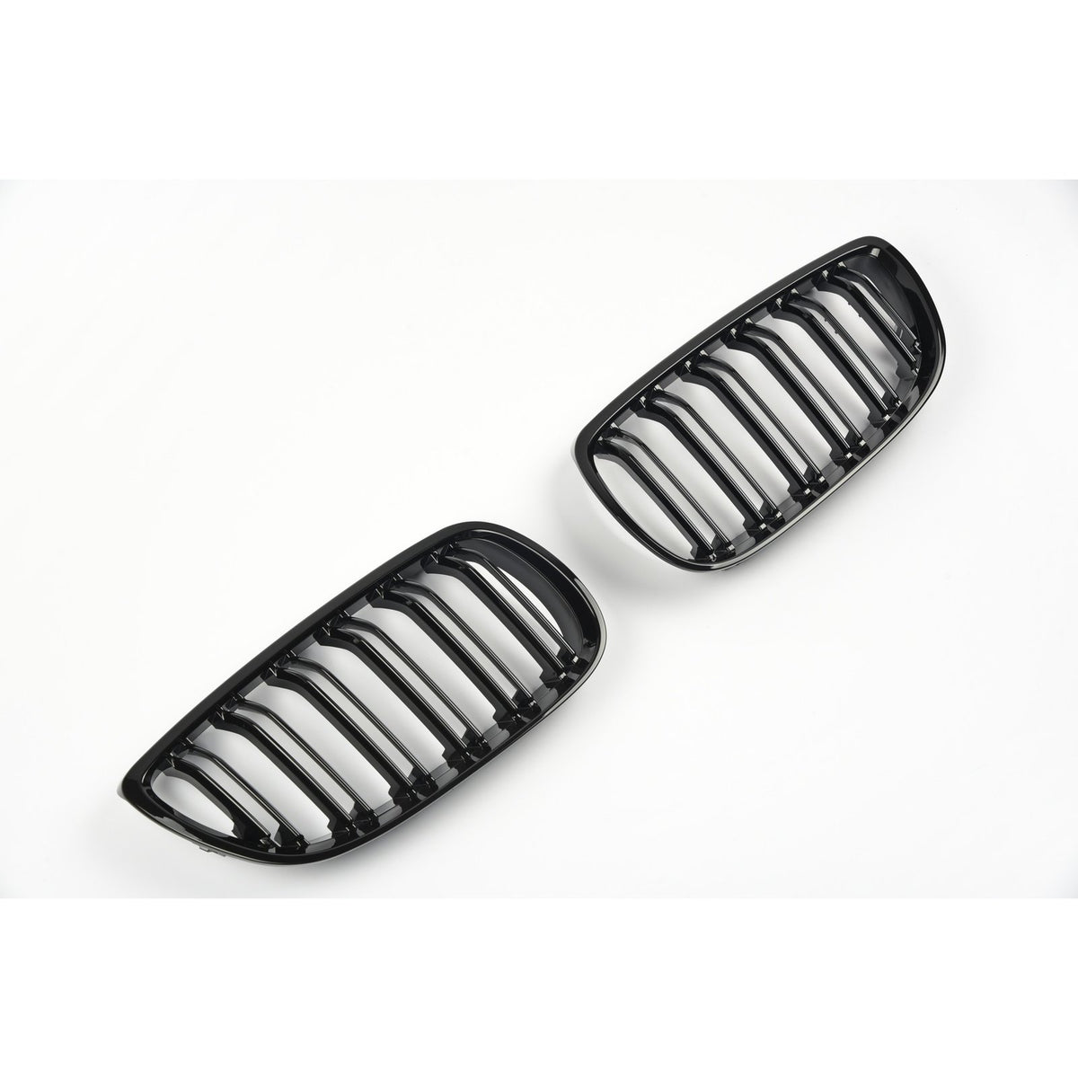 Atrapa Nerki Grill BMW 3 E92 E93 PRE-LCI M3 Style Czarny Połysk (2006-2010)