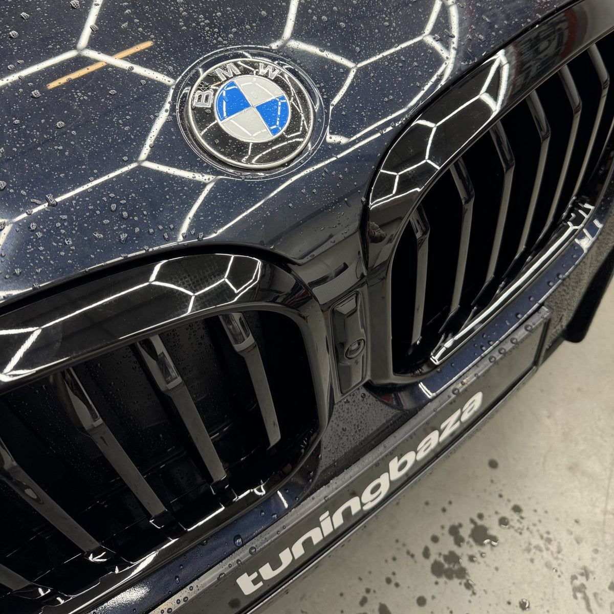 Atrapa Nerki Grill G01/G02 BMW X3/X4 (2021–ON) LCI CZARNY POŁYSK MP-Style (1 ŻEBRO)