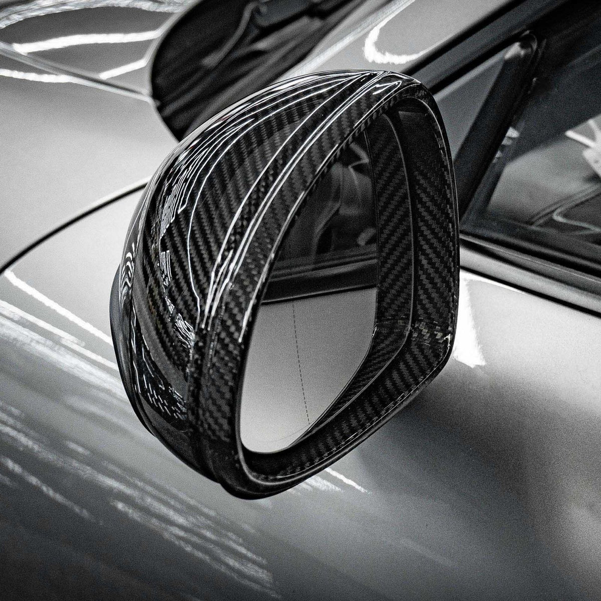Karbonowe Nakładki na Lusterka Porsche 911 991 / 981 Boxster 13-16 – Styl OEM/Carbon Fiber