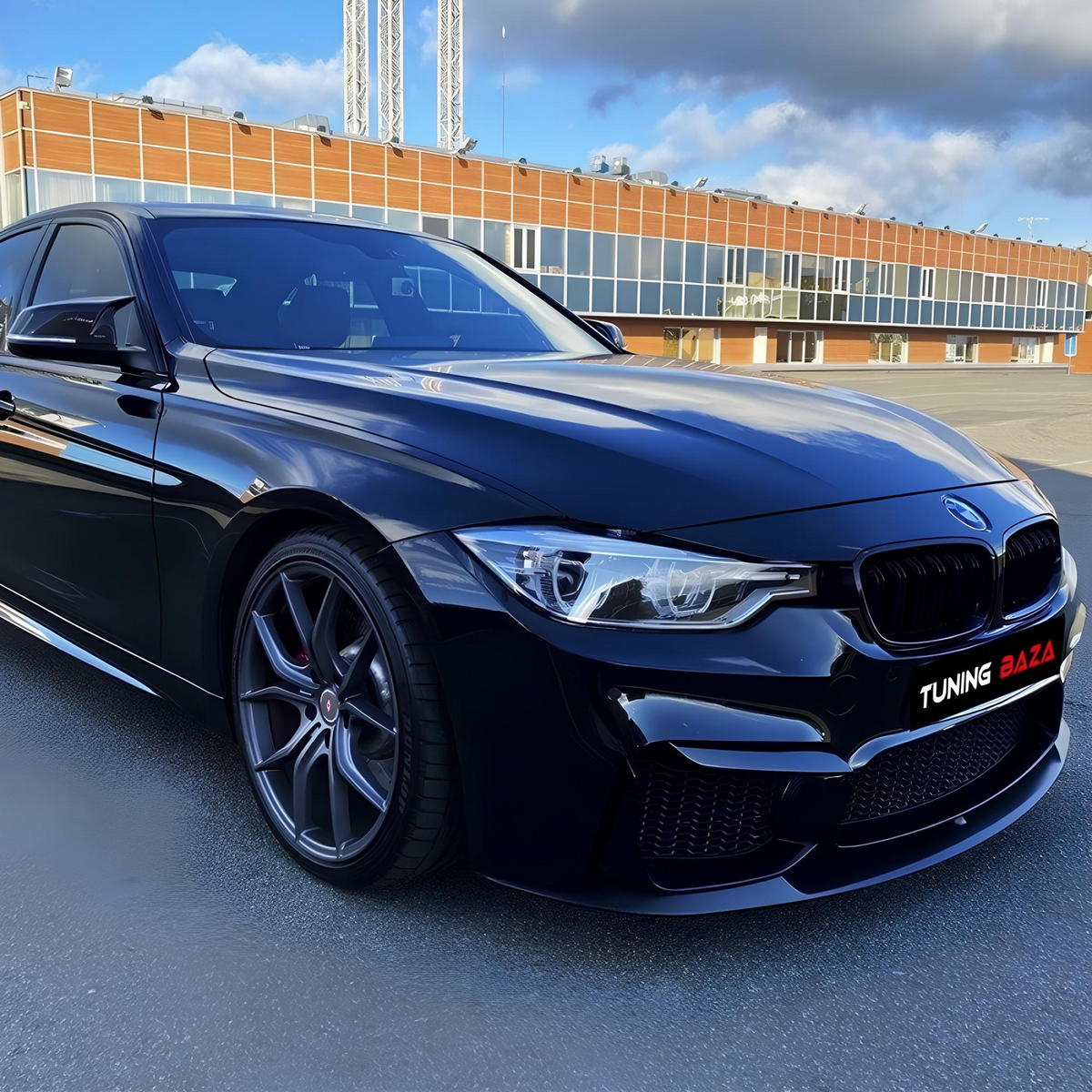 Zderzak Przedni BMW F30 M3 Styl z PDC