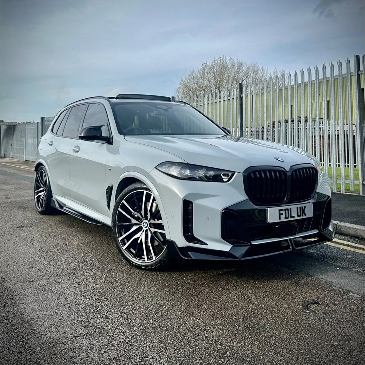 Aerokit (Zestaw dokładek) BMW X5 G05 LCI M-Performance Style Czarny Połysk (2023–2025)