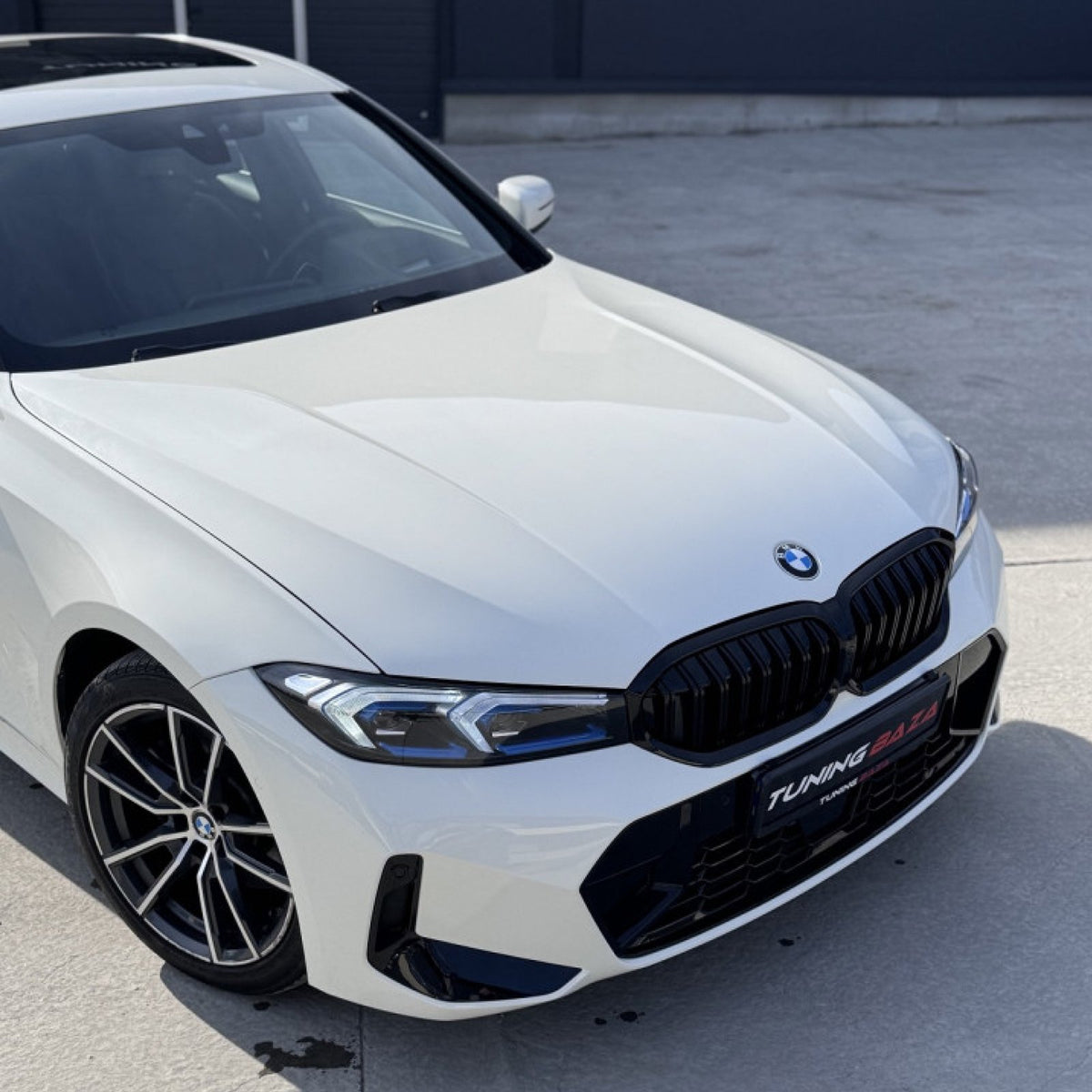 Bodykit BMW G20 LCI – Zderzaki + Progi + Grill + Dyfuzor + Końcówki wydechu + Lampy przednie