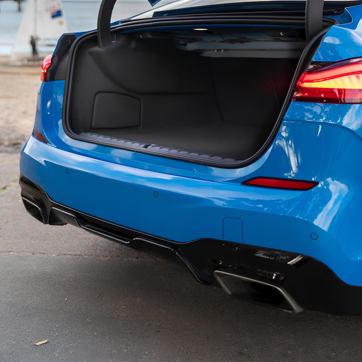 Dyfuzor Tylny BMW F44 M235i Style Czarny Połysk z Końcówkami Wydechu Srebrnymi (2019-2024)