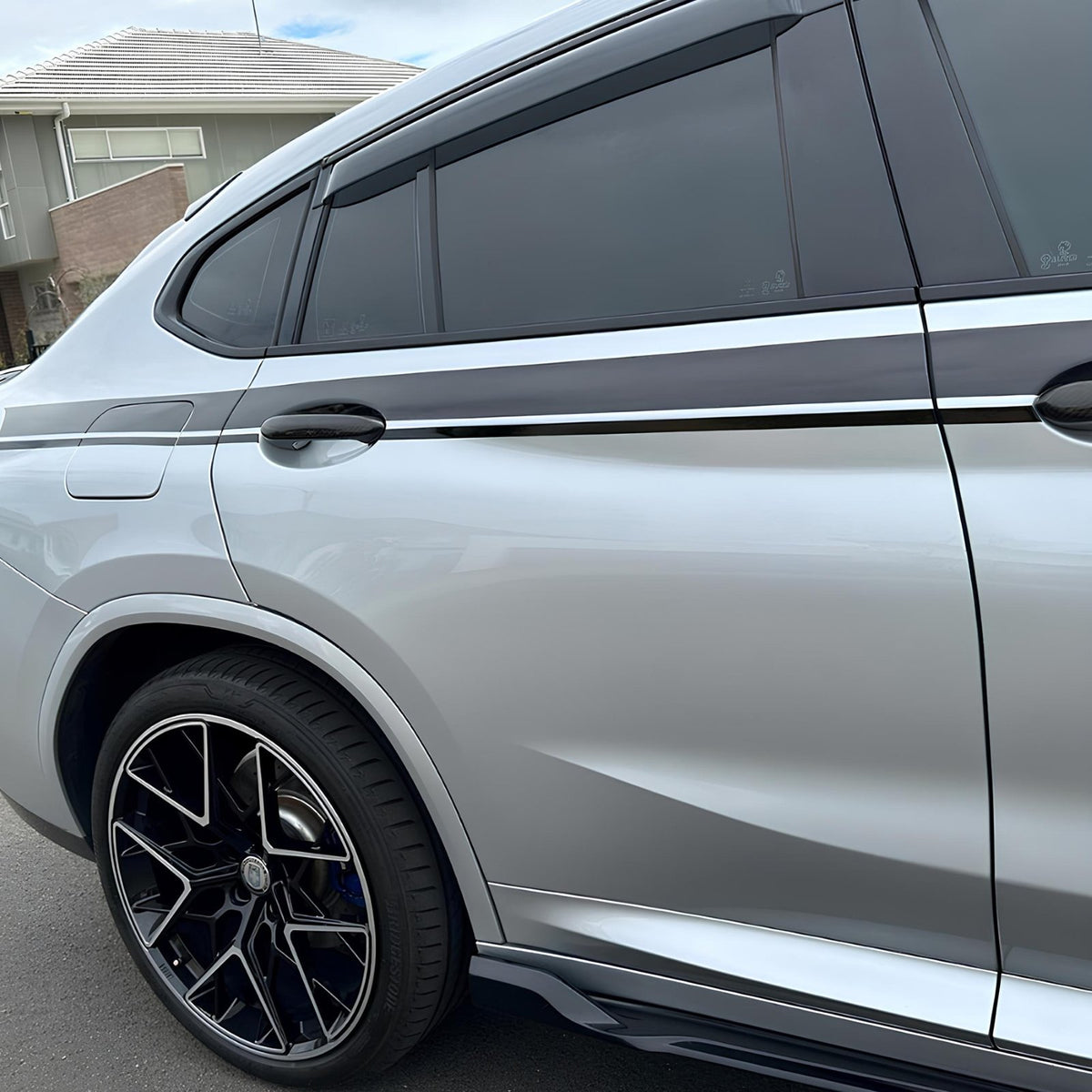 Aerokit (zestaw dokładek) BMW X3 G01 LCI Black Knight – Czarny Połysk (2022–2025) – tylko do M-Pakietu