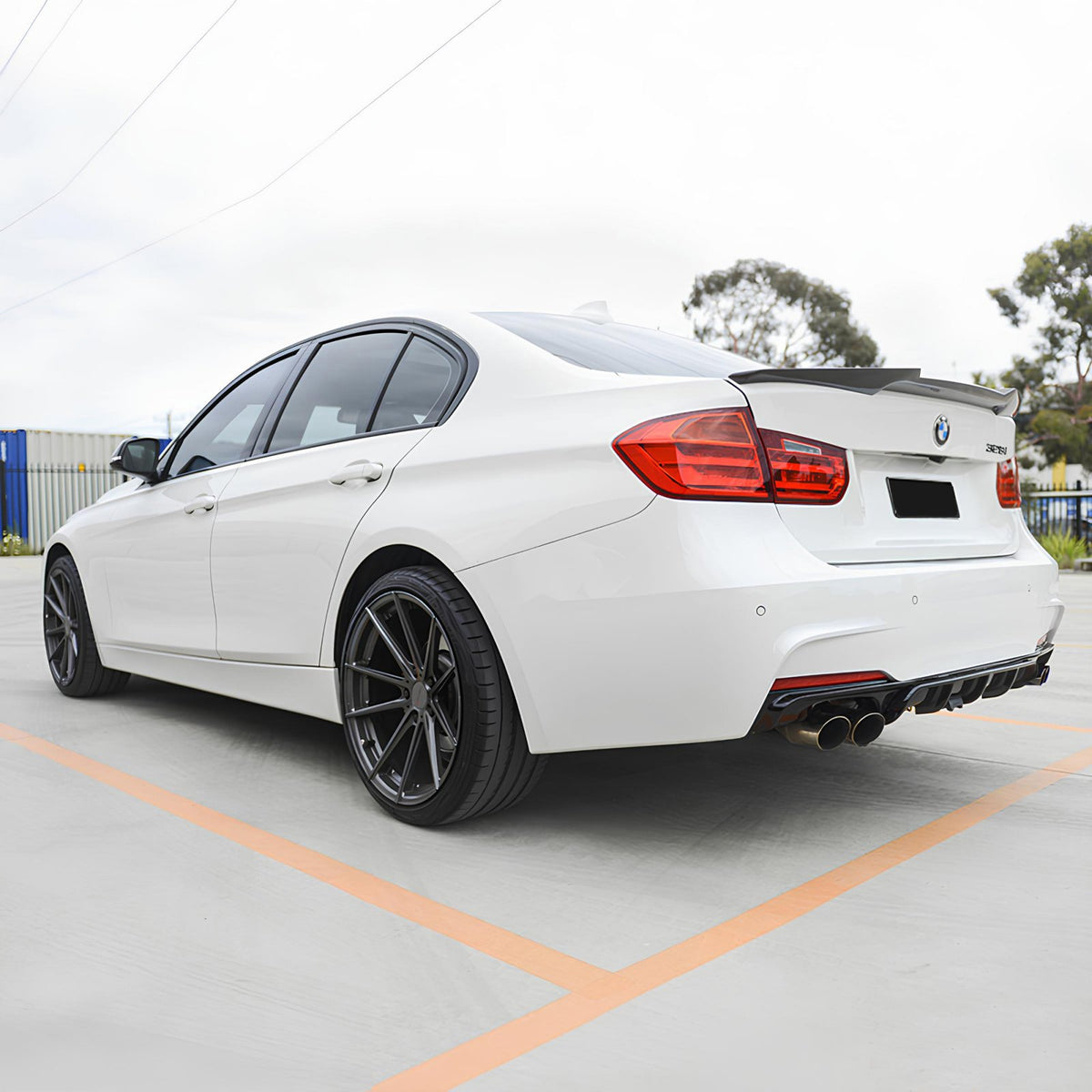 Dyfuzor Tylny BMW F30/F31 M-Performance Look Czarny Połysk (00-00) 2012-2018 (PRE-LCI / LCI)