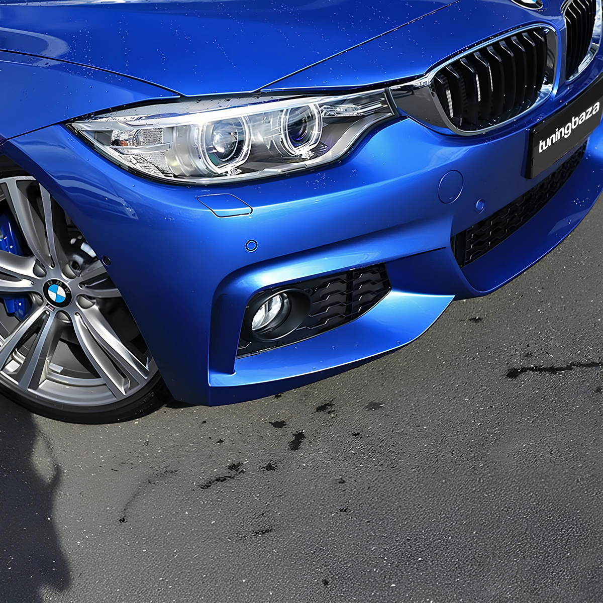 Zderzak Przedni BMW F32 / F33 / F36 M-Pakiet z PDC i SRA + Kratki Halogenów