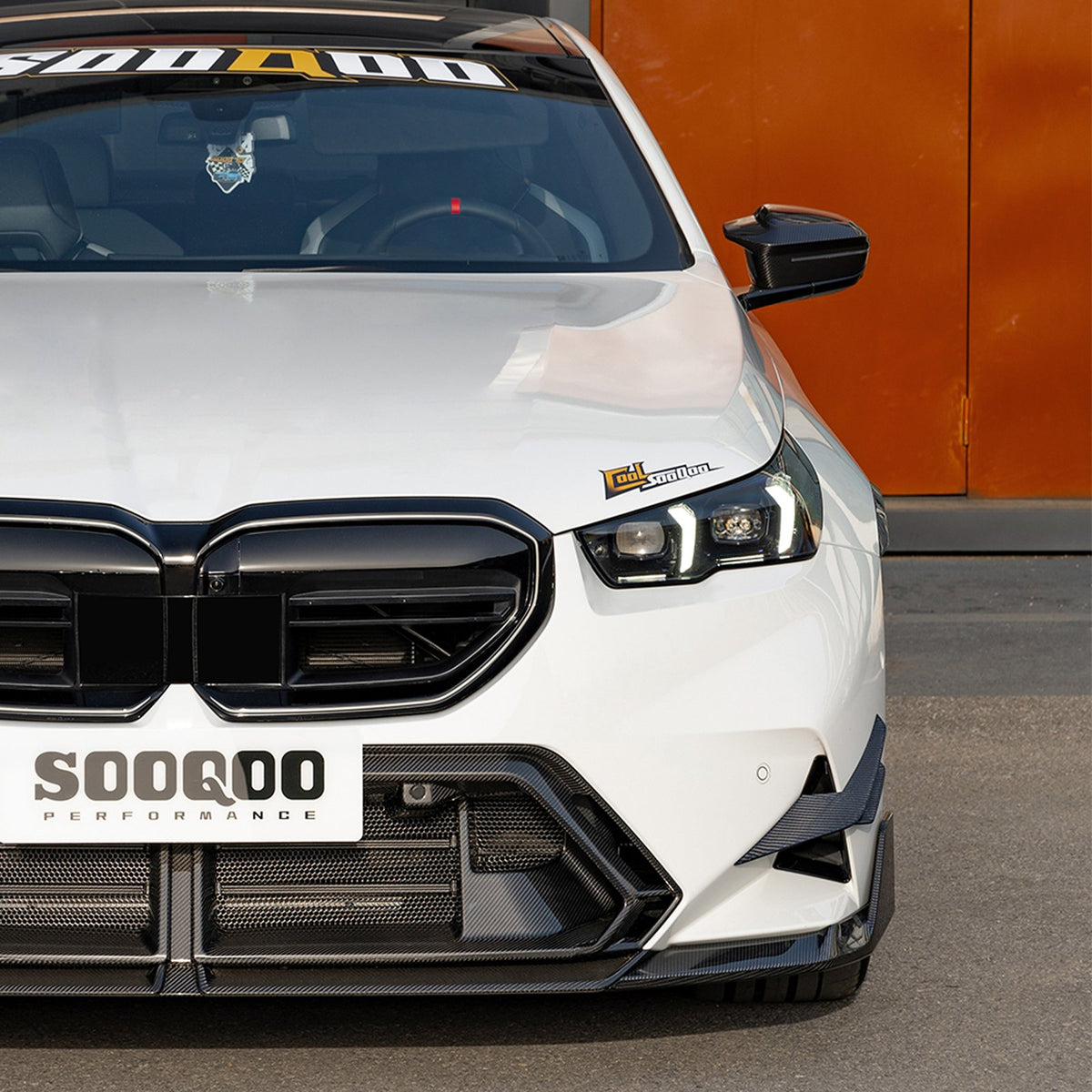 Karbonowy Splitter Przód do BMW M5 G90 / G99 w stylu SOOQOO