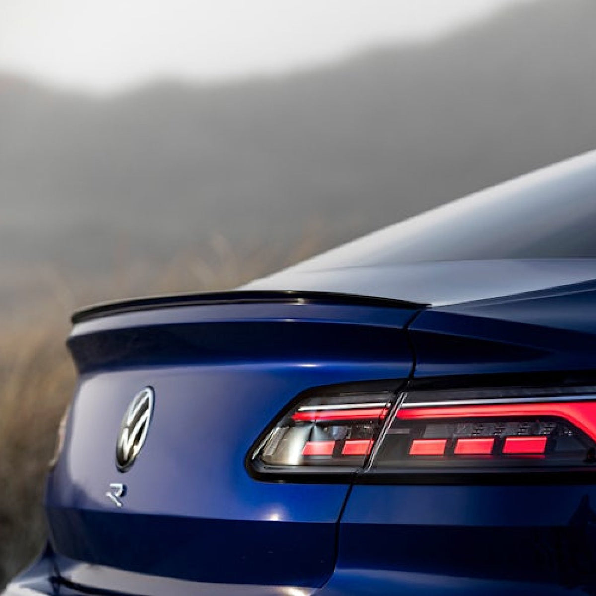 Spoiler Lotka Klapy Bagażnika Volkswagen Arteon (2017-2025) Czarny Połysk