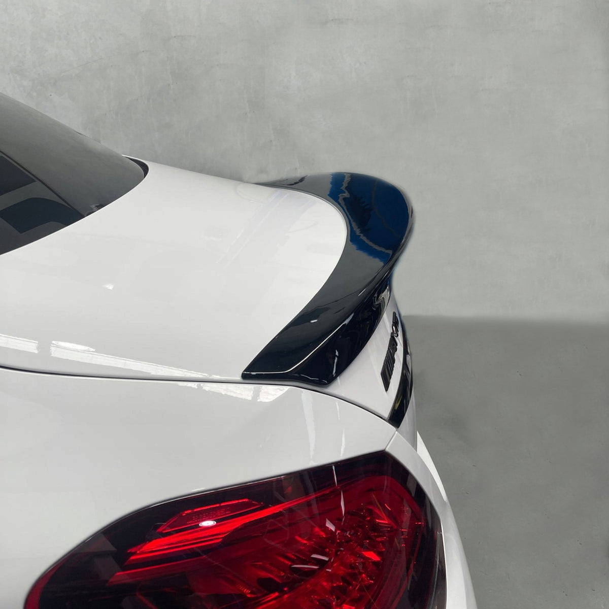 Spoiler Lotka Klapy Mercedes W205 Sedan (2014-2021) Carlsson Style