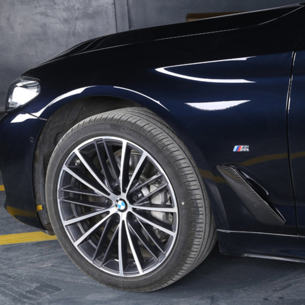 Karbonowe Dekory Błotników BMW G30 / G31 2017–2023 OEM Style (Dry‑Carbon)