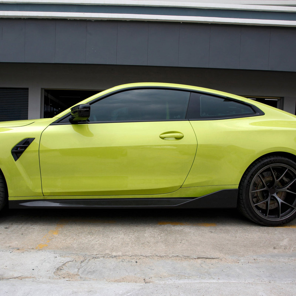 Karbonowe Progi Boczne - BMW M3 G80 w stylu M-Performance