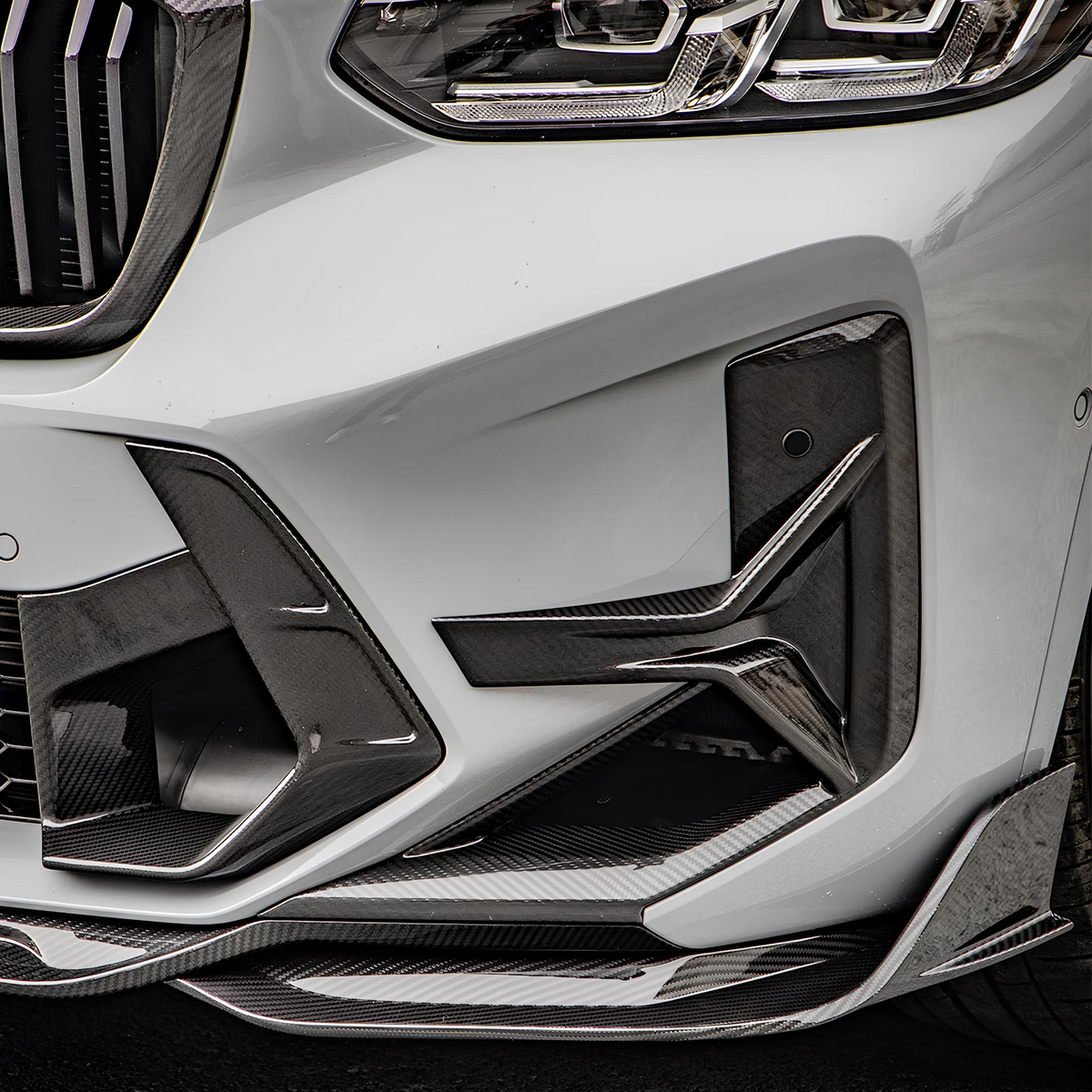 Karbonowe Wloty Powietrza Zderzaka do BMW X3M F97 LCI (2021-2024) SOOQOO Styl