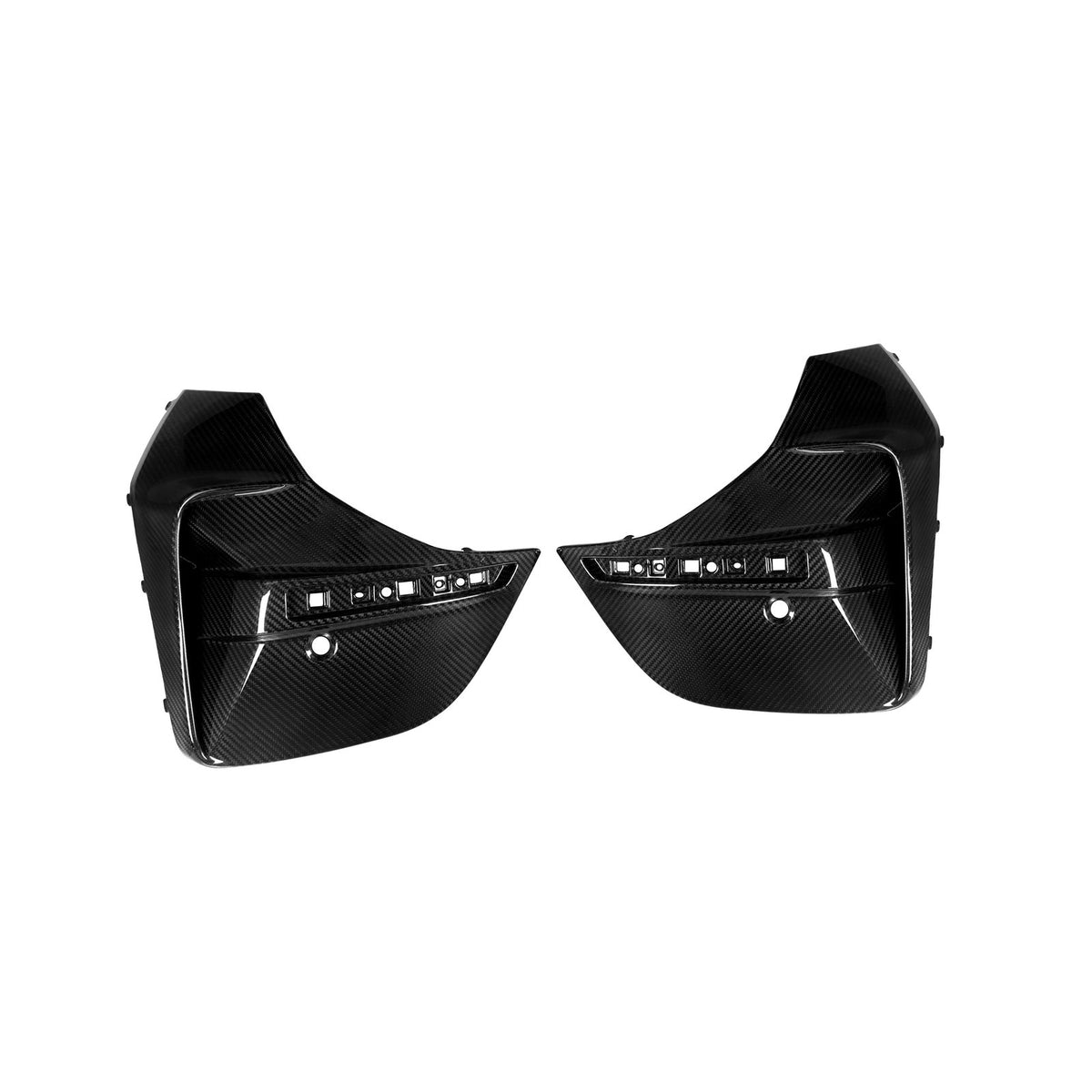 Karbonowe Dekory Tylnego Zderzaka przy Odblaskach BMW G26 SOOQOO Style (Dry-Carbon)