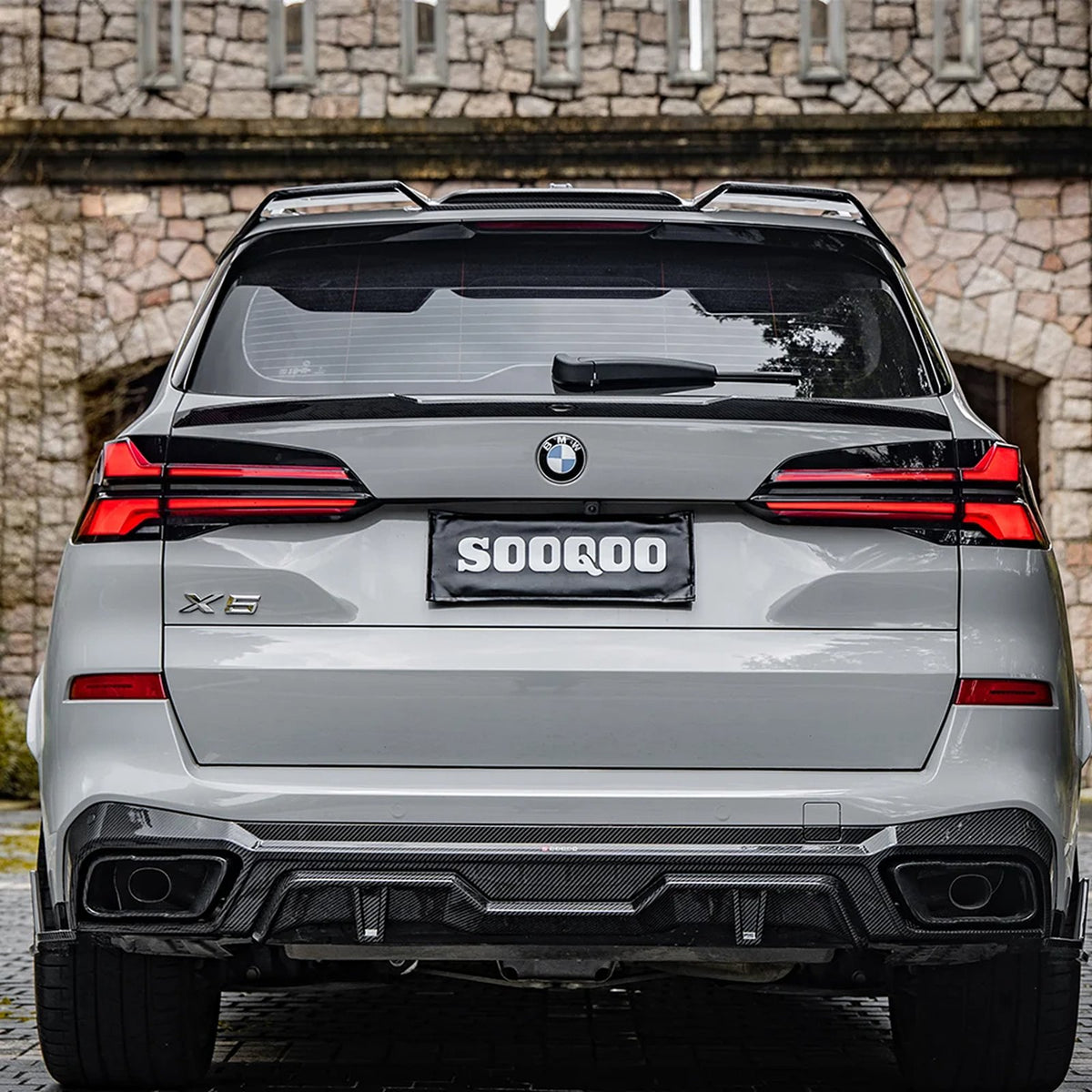 Karbonowy Spoiler Lotka Klapy do BMW X5 G05 (2018-ON) SOOQOO-Style