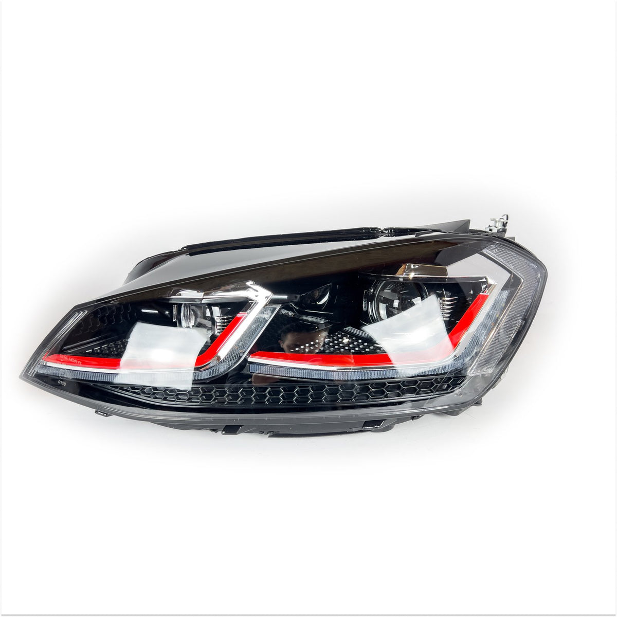 Reflektory lampy przednie LED do VW Golf VII / Mk7 / 7.5 – styl RED (2012–2017)