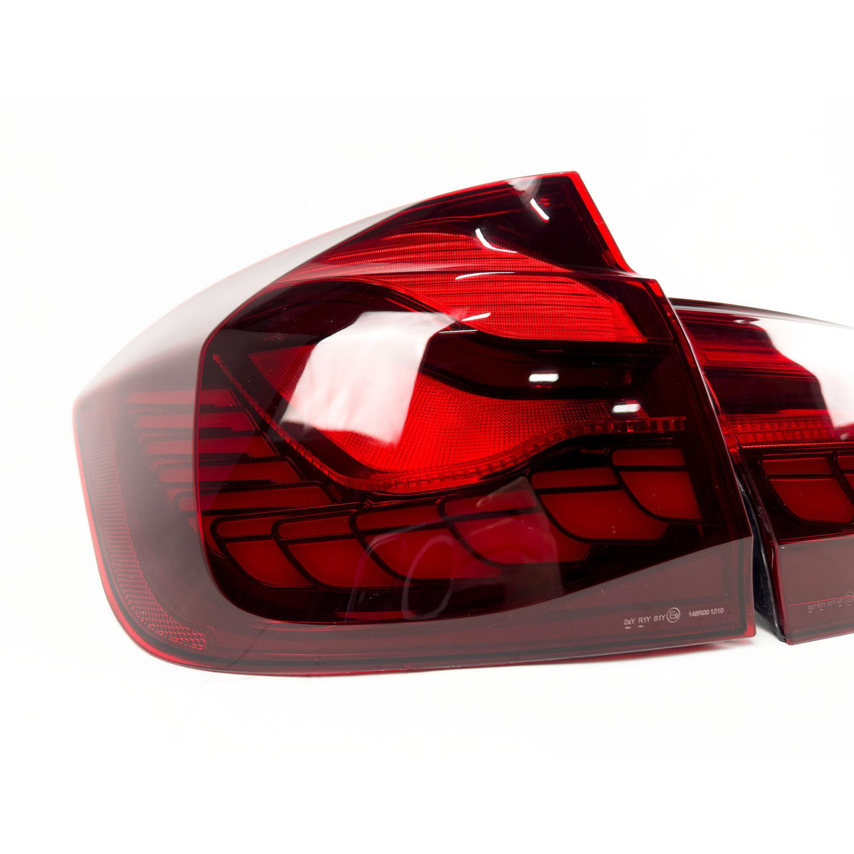 Lampy Tylne Tył BMW F30 F80 GTS Style Czerwone