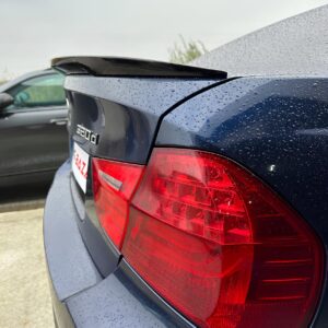 Spoiler Lotka Klapy BMW E90 MP (2005-2010) Style Czarny Połysk - obrazek 4