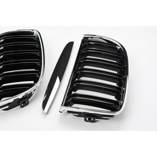 Grill Nerki BMW E90 E91 Czarny Połysk + Chrom - obrazek 3