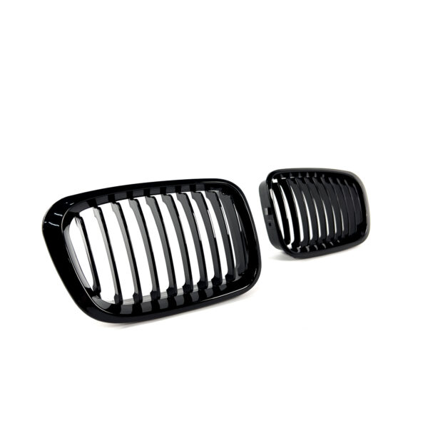 Grill Nerki BMW E46 Sedan Kombi Przedlift MP Style Czarny Połysk - obrazek 2